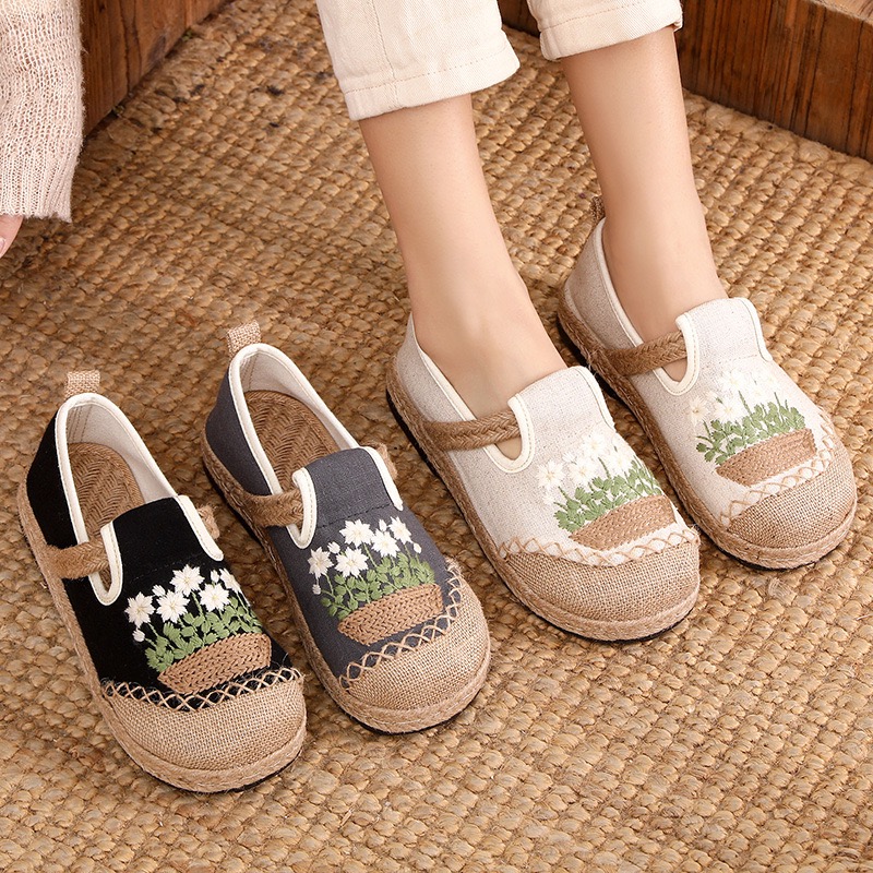 Veowalk Flowers Embroidered Wo - Sneaker Vegan recensie en prijs
